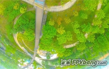 老年花飞一镜到底.jpg